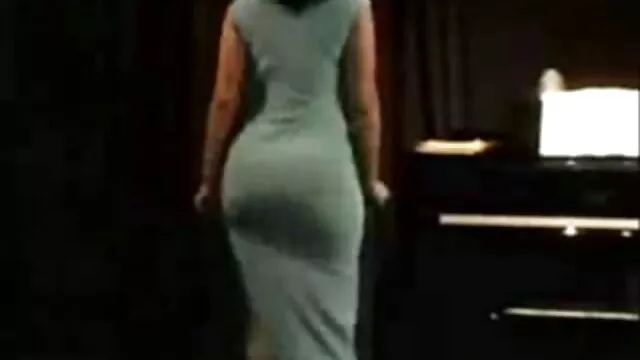 زوجين شابين اجمل افلام اجنبية سكس في المسبح