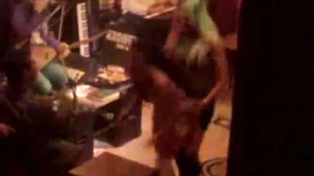 شقراء تمتص الشرطة سكس اجنبية جديدة المرور بشكل جيد