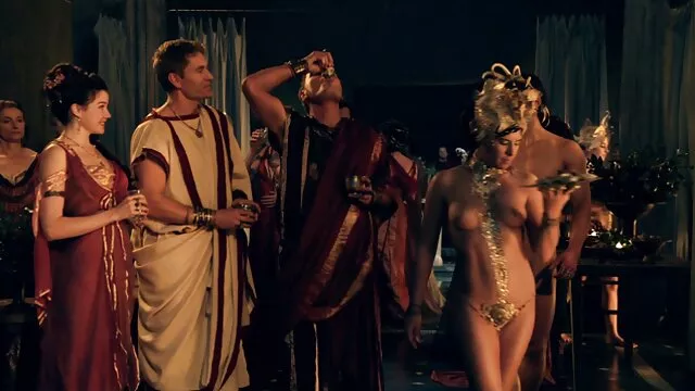 كلب ناضج يأخذ العديد من الأصابع في نفس صور سكسي اجنبيه الوقت