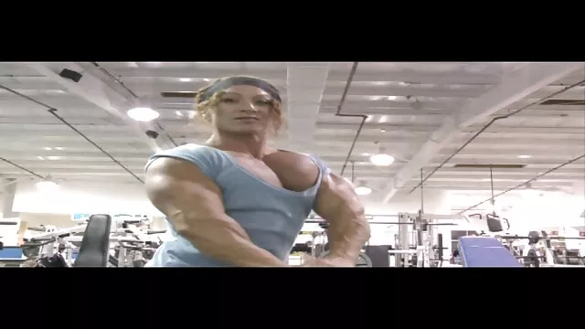 اللعنة وقحة افلام سكس اجنبيه قصيره على جرار في ثلاثة حفرة