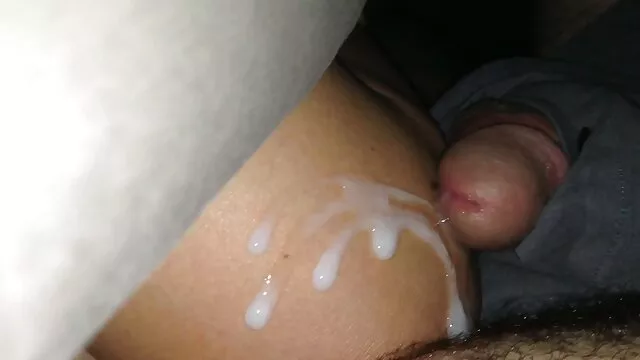 اثنين من الجنود قصص سكس اجنبية مترجمة الجياع وفتاة اشتعلت في الحمار