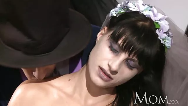 هالوين الإباحية