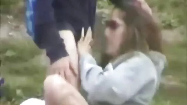 Mia Malkova يحصل نائب الرئيس على افلام سكس أجنبية مترجمة ثدييها