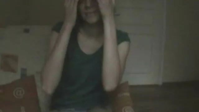 امرأة سكس اجنبية عربي شابة مع الأفكار لطيف هراء