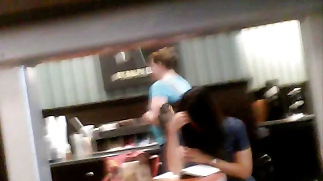 الآسيوية سكس اجنبية xnxx لديها خبرة مع الوجه